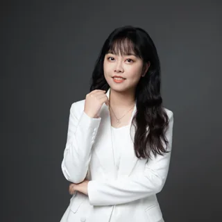 Lily LIn